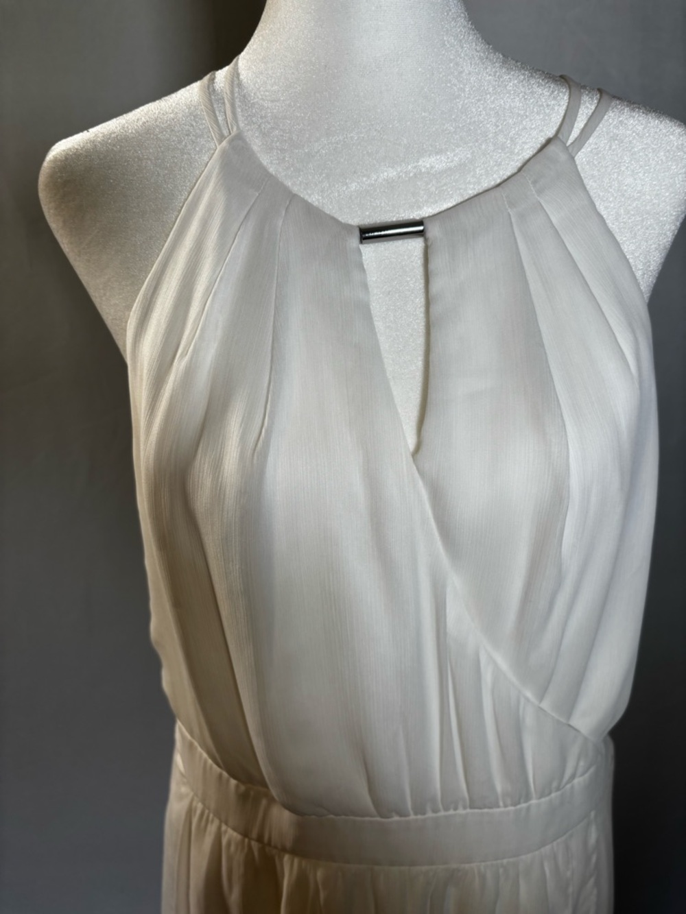 White Halter Neck Pleated Cocktail Dress Size 12 - Picture 8 of 8